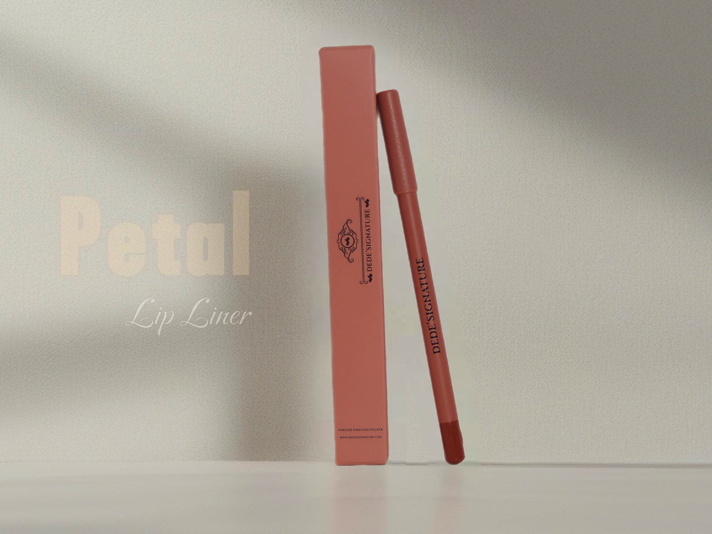 PETAL LIP LINER